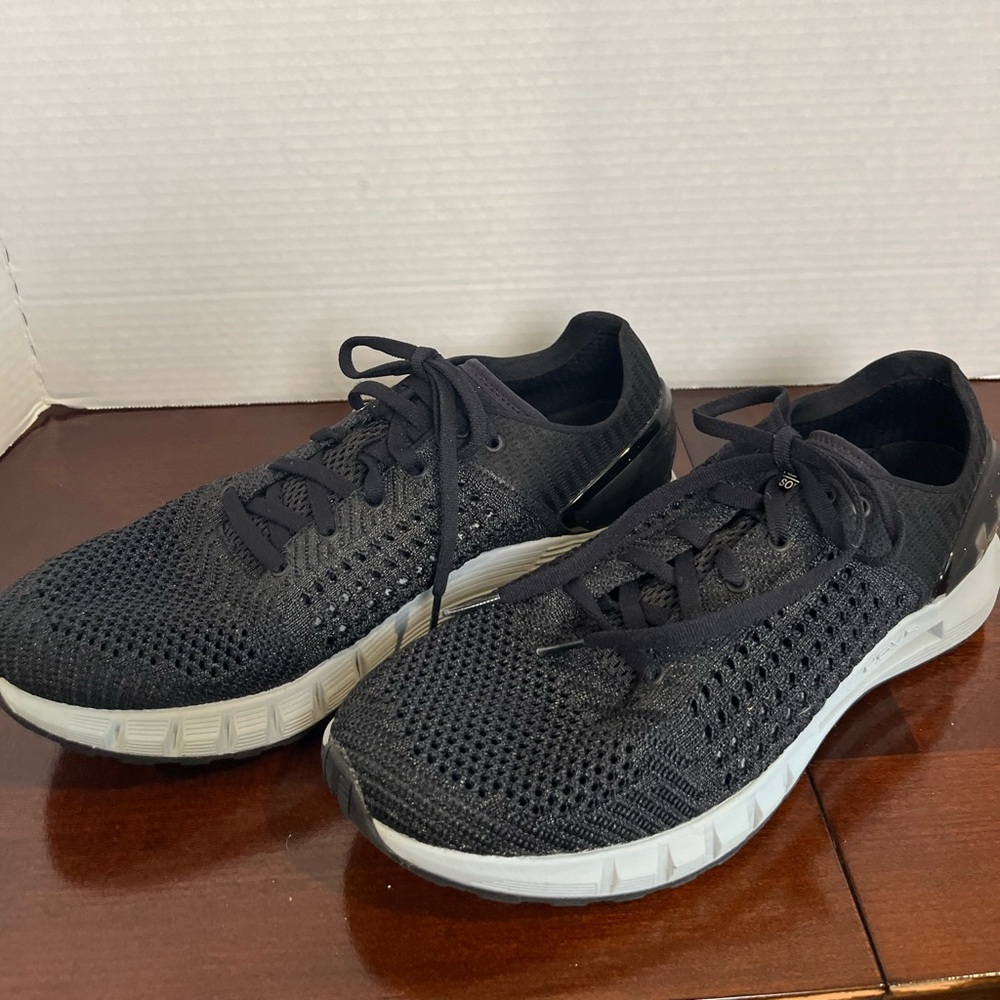 Under Armour Black Athletic Shoes with Breathable Mesh